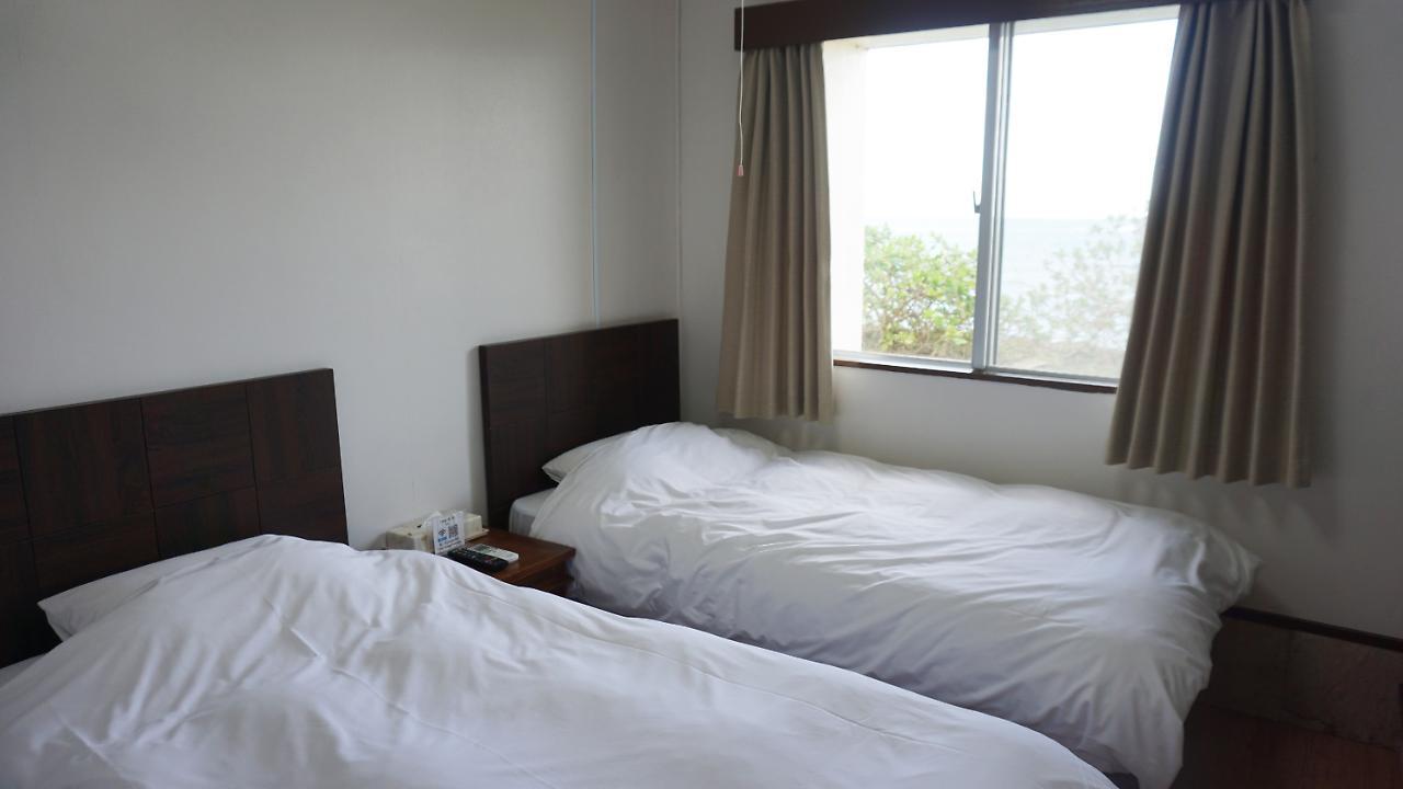 Hotel Oceans Nakijin Exterior photo